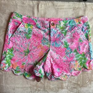 Lilly Pulitzer Buttercup Scallop Hem Shorts – Size 12